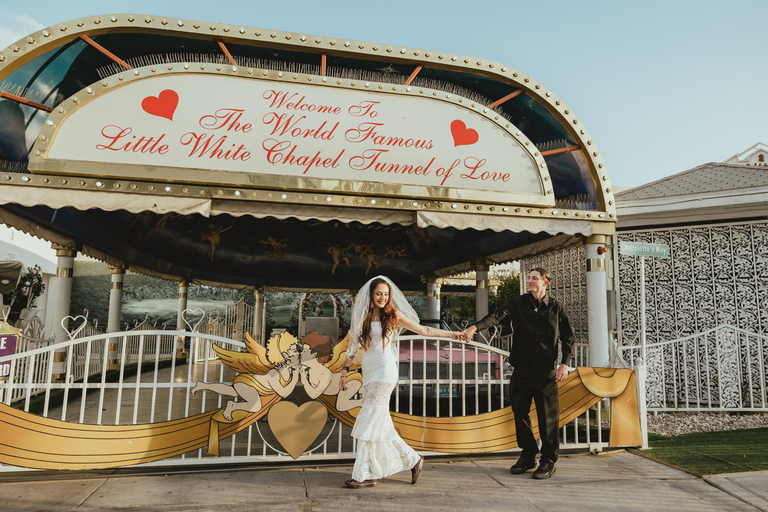 Las Vegas : séance photo dans une chapelle de mariage90 minutes + 45 photos à 2 endroits