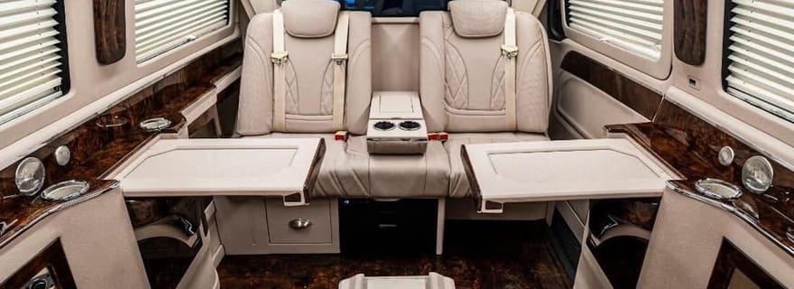Izmir: Transfer aeroportuale privato