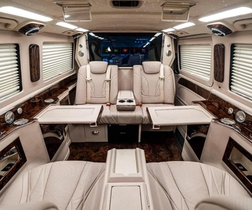 Izmir: Private Airport Transfer
