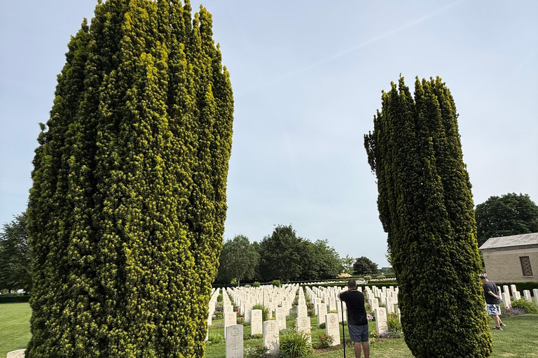 Paris: Normandy D-Day, Omaha Beach & American Cemetery Paris: Normandy D-Day Round-Trip Experience