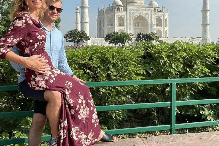 From Delhi: Overnight Taj Mahal & Agra City Tour by Car Private Tour With 4-Star Hotel Accommodation