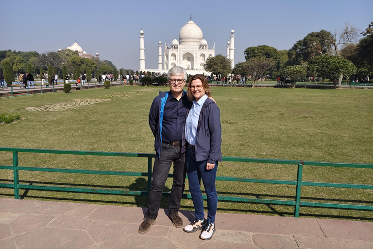 Desde Delhi: Viaje al Taj Mahal y Agra en Coche de Lujo PremiumTour Premium Kia Carnaval + Guía + Entradas + Comida 5 estrellas