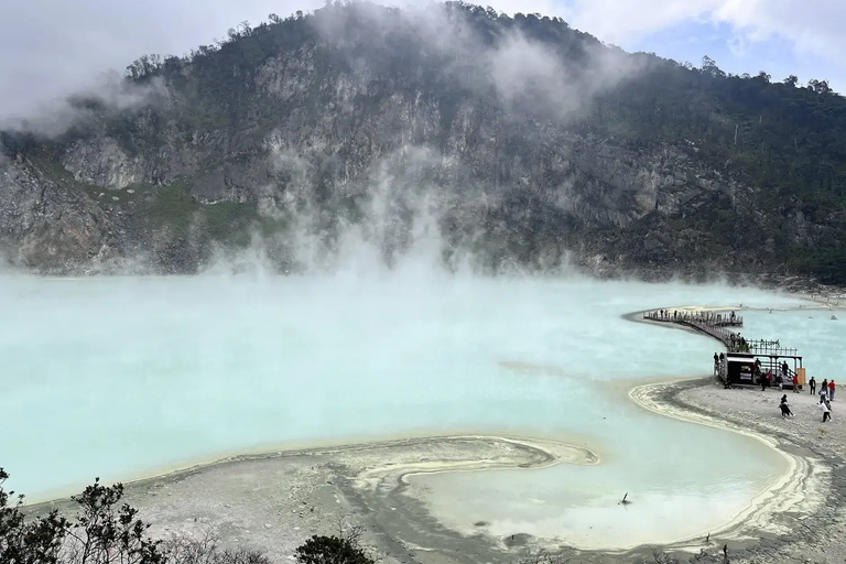 Jakarta: White Crater, Suspension Bridge & Hot Spring