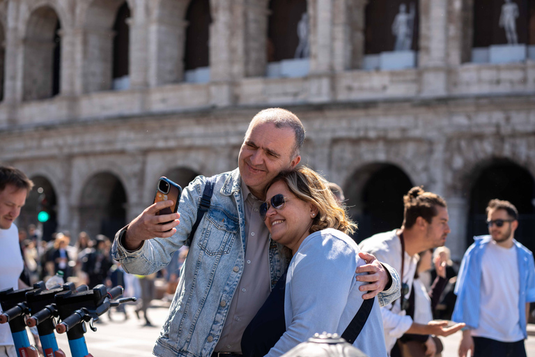 Rome: Colosseum Arena & Super Sites Early Entrance VIP Tour Chinese Tour