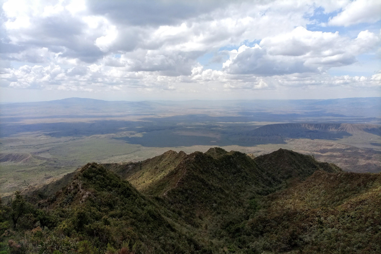 From Nairobi: 2-Night Aberdares & Mount Longonot Adventure