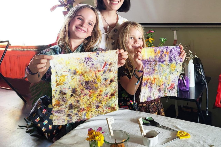 Jakarta: Creative textile art workshop with local flowers in a gallery