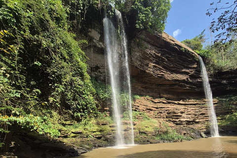 Accra : Aburi Gardens, Cocoa Farm, & Waterfalls Tour