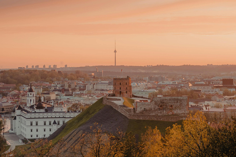 Vilna: vuelo en globo con champán y aperitivosVilnius: Hot Air Balloon Flight with Champagne &amp; Snacks