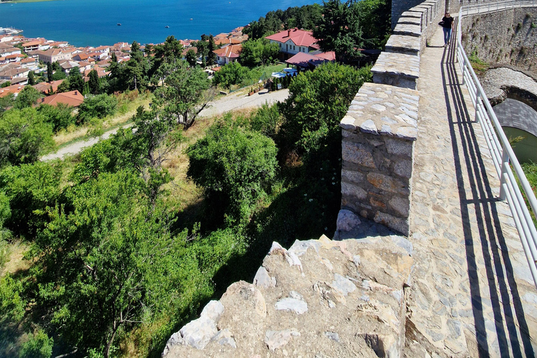 Ohrid: Tour a pie de la ciudad con San Juan en la Iglesia de Kaneo