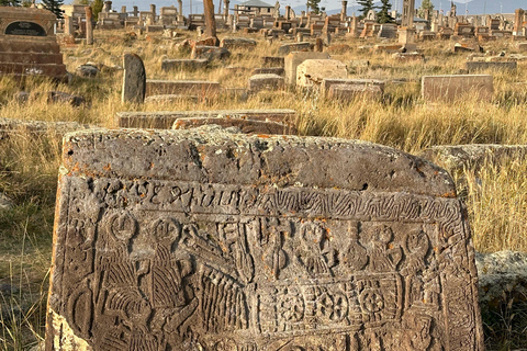 Yerevan: Lake Sevan Gourmet Day Trip with Tastings and Lunch