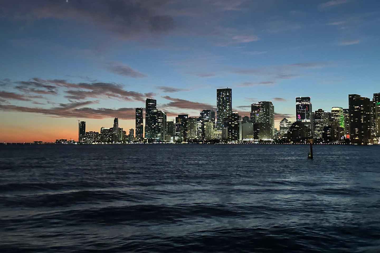 Miami Sightseeing Cruise Millionaire Homes & Miami skyline - Round-Trip: Bayside – South Beach – Bayside