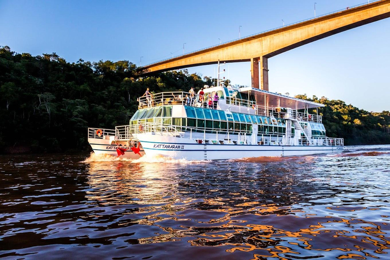 Kattamaram Zonsondergang Paraná &amp; Iguaçu rivier.