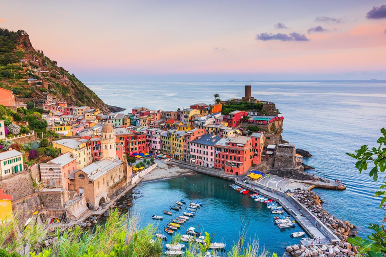 From Florence: Cinque Terre Day Trip with Boat Ride