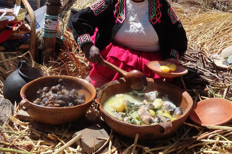 Lake Titicaca: Chimu Floating Island with totora weaving and fishing workshops Visit Chimu Island privately