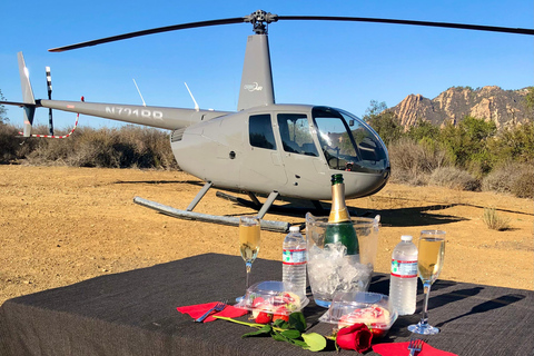 جولة رومانسية بطائرة هليكوبتر في لوس أنجلوس مع هبوط جبليجولة الغروب