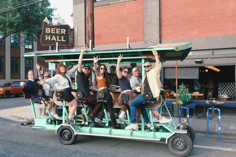 Portland: Private or Shared Party Bike Pub Crawl Shared Tour