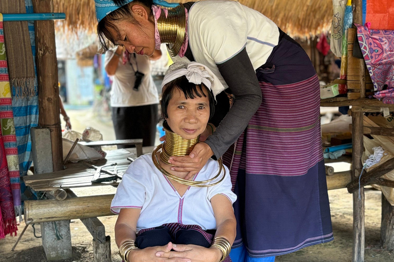 Chiang Rai: Popular Sightseeing Tour 7 places , Buffet Lunch Chiang Rai: Popular Sightseeing Tour 7 places ,Buffet Lunch