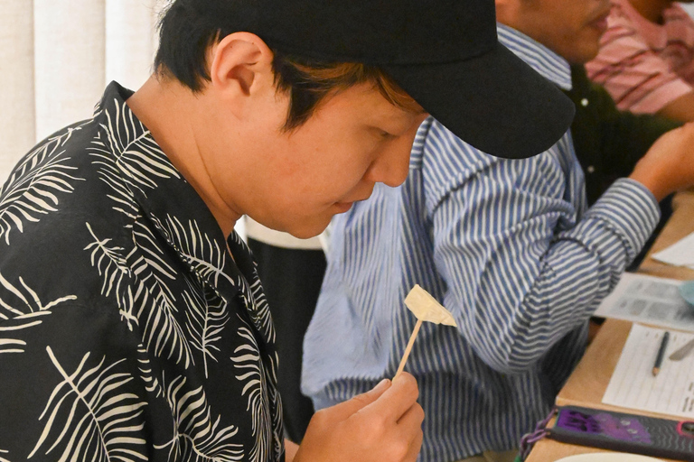 Ho Chi Minhstad: unieke ambachtelijke vissausproeverijHo Chi Minhstad: Een unieke proeverij van ambachtelijke vissaus