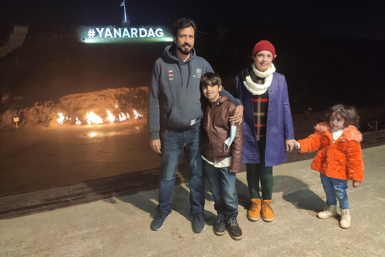 Gobustan, volcan de boue, terre brûlante et visite du temple du feu