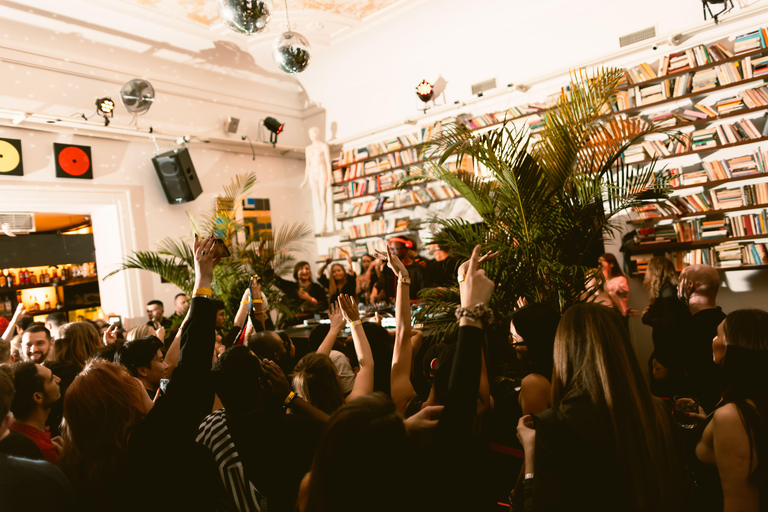 Praag: oudejaarsavond 2.patro open bar party met club EPICPraag: oudejaarsavond 2.patro open barfeest met Club EPIC