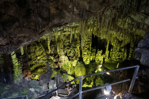 Creta: Tour dell&#039;altopiano di Lasithi, della grotta di Zeus e dei villaggi con pranzoAltopiano di Lasithi - Grotta di Zeus - Tour dei villaggi