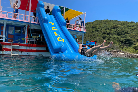 Nha Trang: Coral Reef Snorkeling and Floating Bar Party Join-in Tour & Mud Bath Experiences