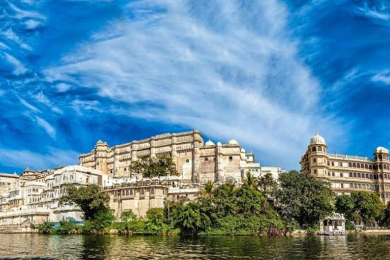 From Jaipur: 2 Days Overnight Tour Of Udaipur Sightseeing Ac Car, Tour Guide, Entry Tickets, Boat Ride & 3-Star Hotel