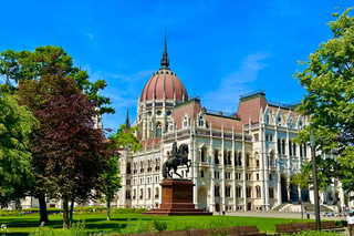 Budapest: Parliament Building Entry Ticket and Audio Guide