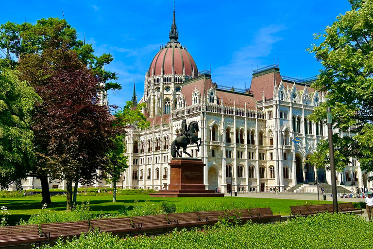 Budapest: Parliament Audio-Guided Tour with Optional Cruise EU Citizens