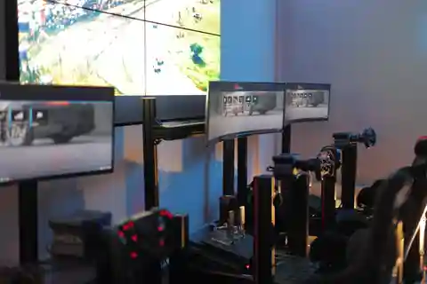 Paris: Dynamic Simulator Experience