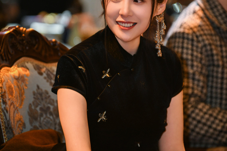 Wuhan: Yellow Crane Tower, East Lake & Hankow Tour