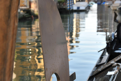 VENISE : Tour en gondole avec guide localTRAJET EN GONDOLE AVEC INTRODUCTION ET AUDIOGUIDE (APP)