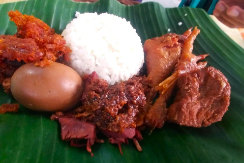 Yogyakarta: Morning Breakfast and Market Experience Morning Breakfast and Market Experience with Walking Tour