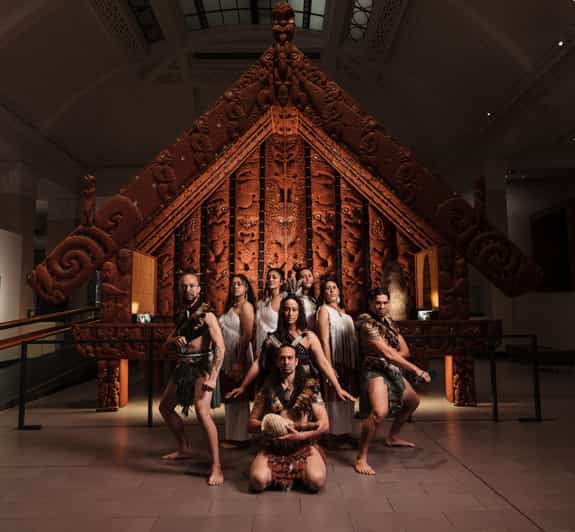 Māori Cultural Experience & Auckland Museum Admission