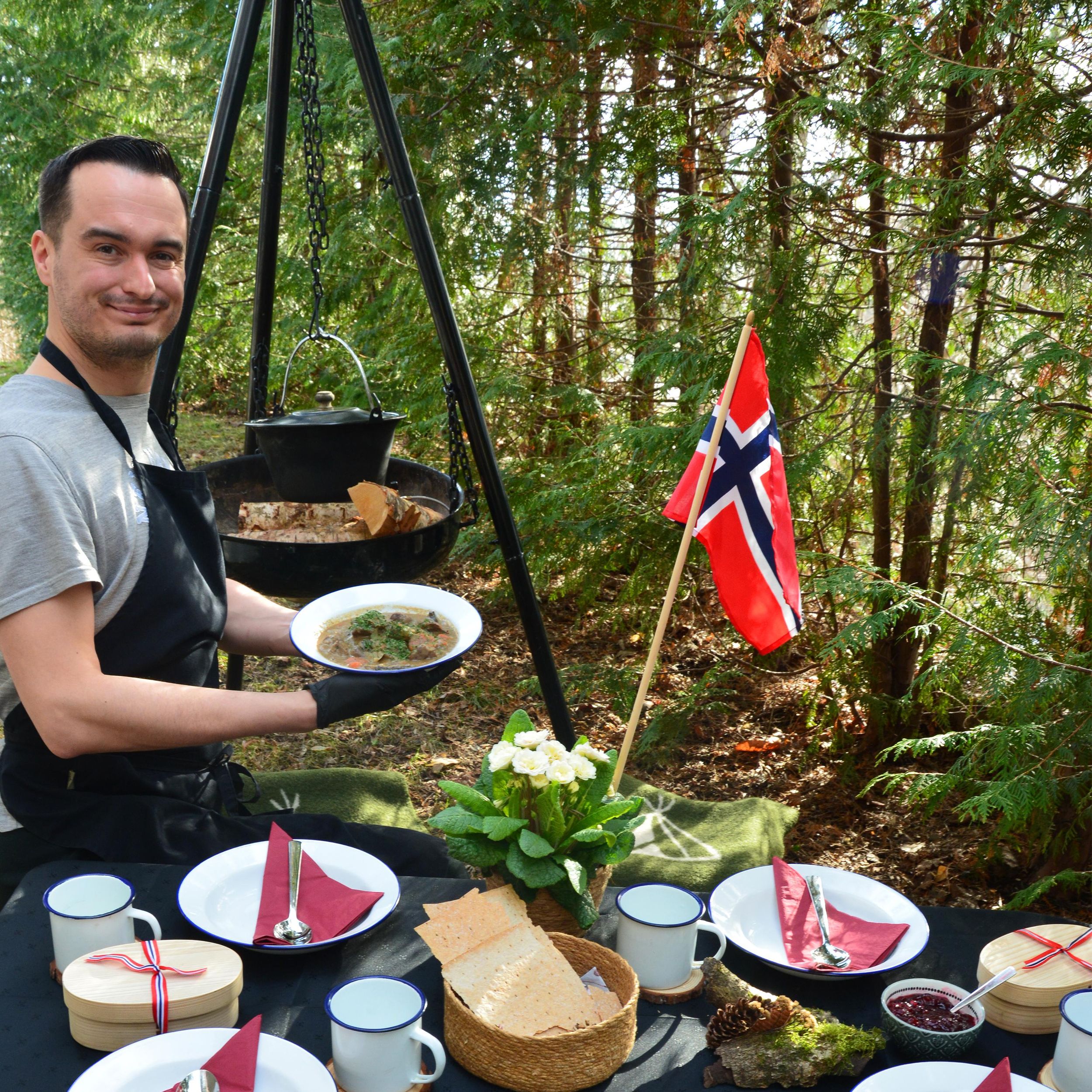 Oslo: Ultimative nordische Foodtour: Einheimischer Koch & Waldfestmahl