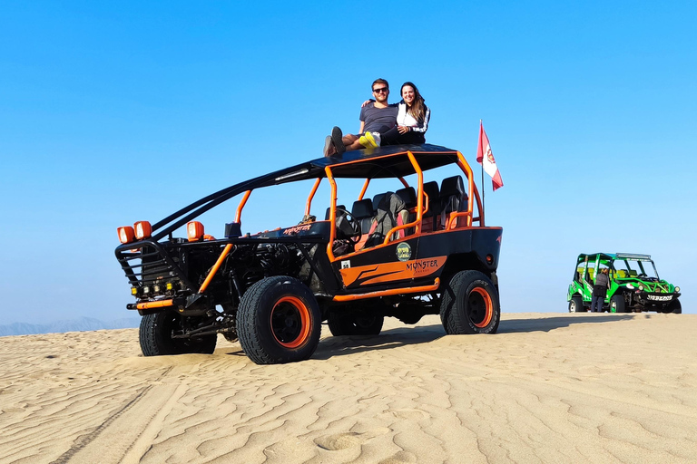 从瓦卡奇纳出发：沙滩车、四驱车、日落和沙滩冲浪从瓦卡奇纳出发：沙滩车，四轮驱动，日落和沙滩冲浪