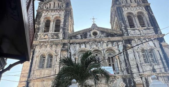 Stone Town Walking Tour: History, Culture & Local Life