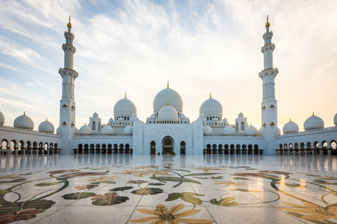 Explore Abu Dhabi: 2-Day Cultural Journey from DubaiShared Tour in Spanish