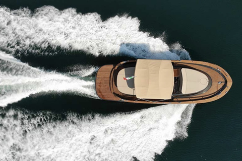 Capri: Secret Corners Boat Tour with Local Skipper