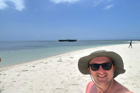 Traditional dhow ride to Kisite Marine Park & Wasini & dolphin watching