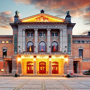 Oslo : Must-See Attractions Walking Tour With A Guide - GetYourGuide