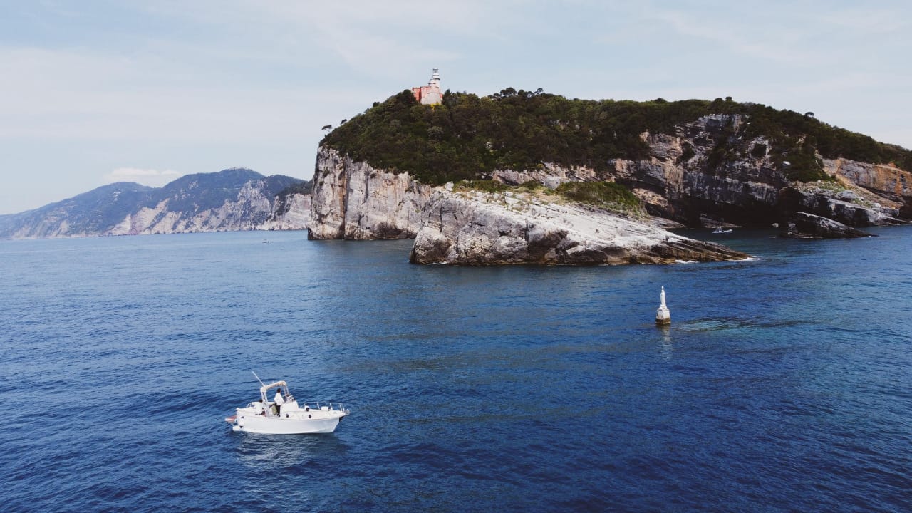 Cinque Terre: Kochkurs mit typischem Mittagessen und Bootsfahrt mit Aperitif