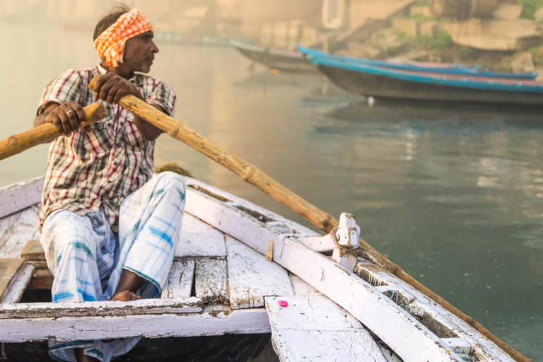 Varanasi: Private Tour with Sarnath and Boat Ride