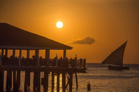 ZANZIBAR: Stone Town Tour and Night Food at forodhan Market Private tour without transfer