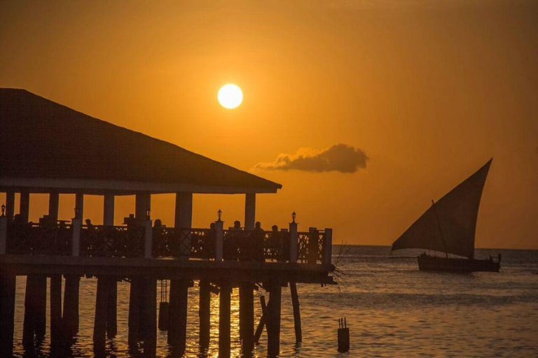 ZANZIBAR: Stone Town Tour and Night Food at forodhan Market Private tour without transfer