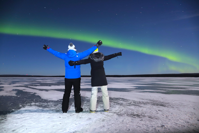 From Rovaniemi: Aurora Borealis Trip in Lapland Lakeside
