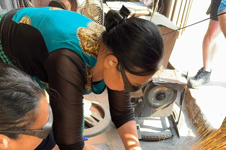 河内：在火中锻造——传统刀匠河内铁匠工坊：提供接送服务