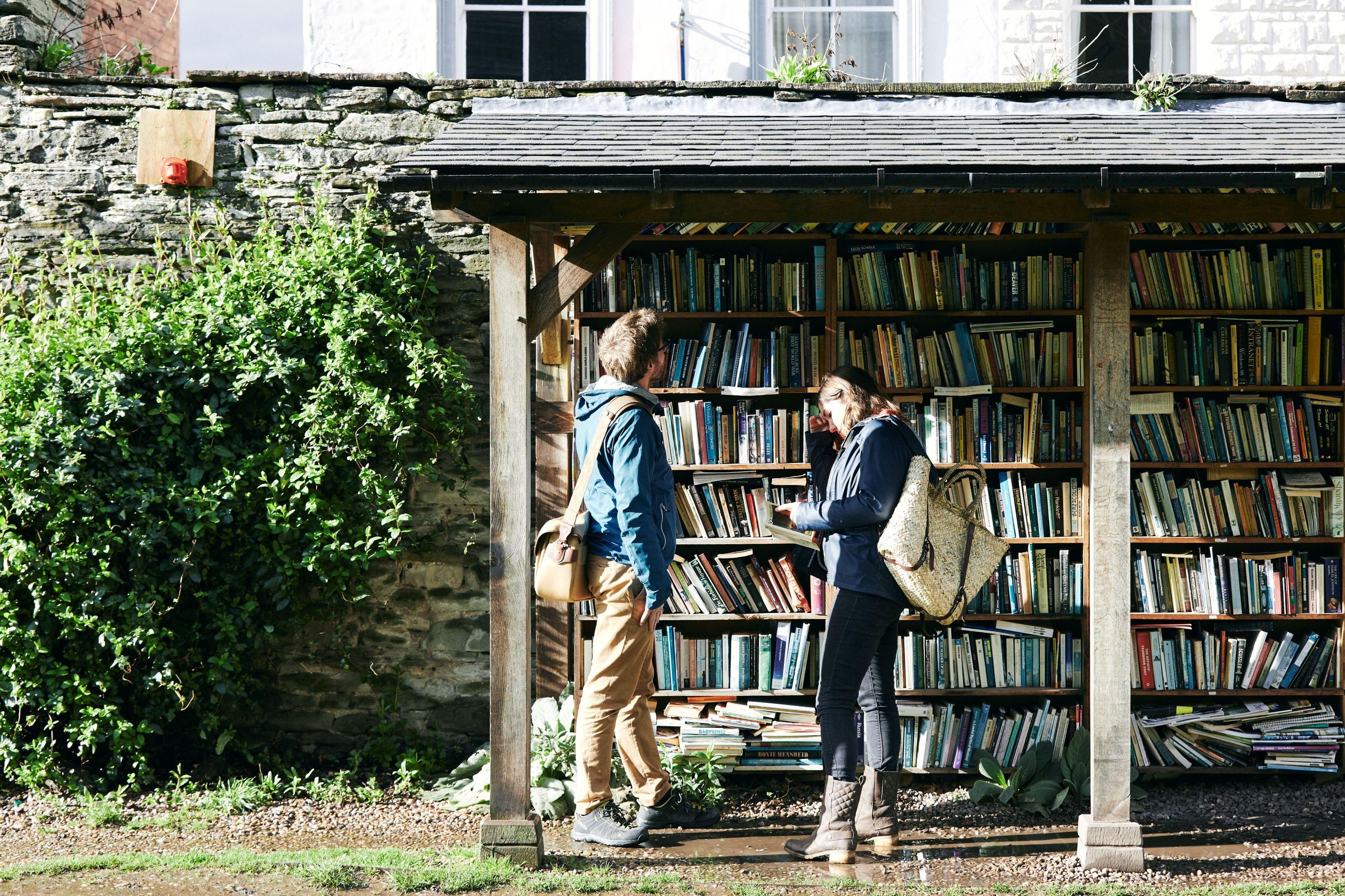 Ab Cardiff: Brecon Beacons, Hay-on-Wye, mittelalterliches Erbe