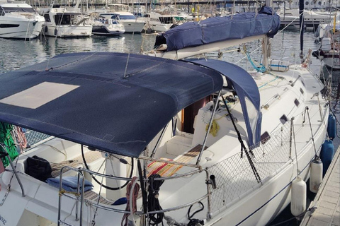 Torrevieja: 2-hour private sailing yacht cruise with drinks