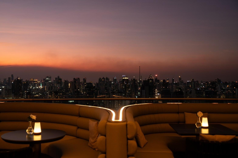 Bangkok: Cielo Sky Bar & Restaurant Rooftop Sharing Set for 2 People